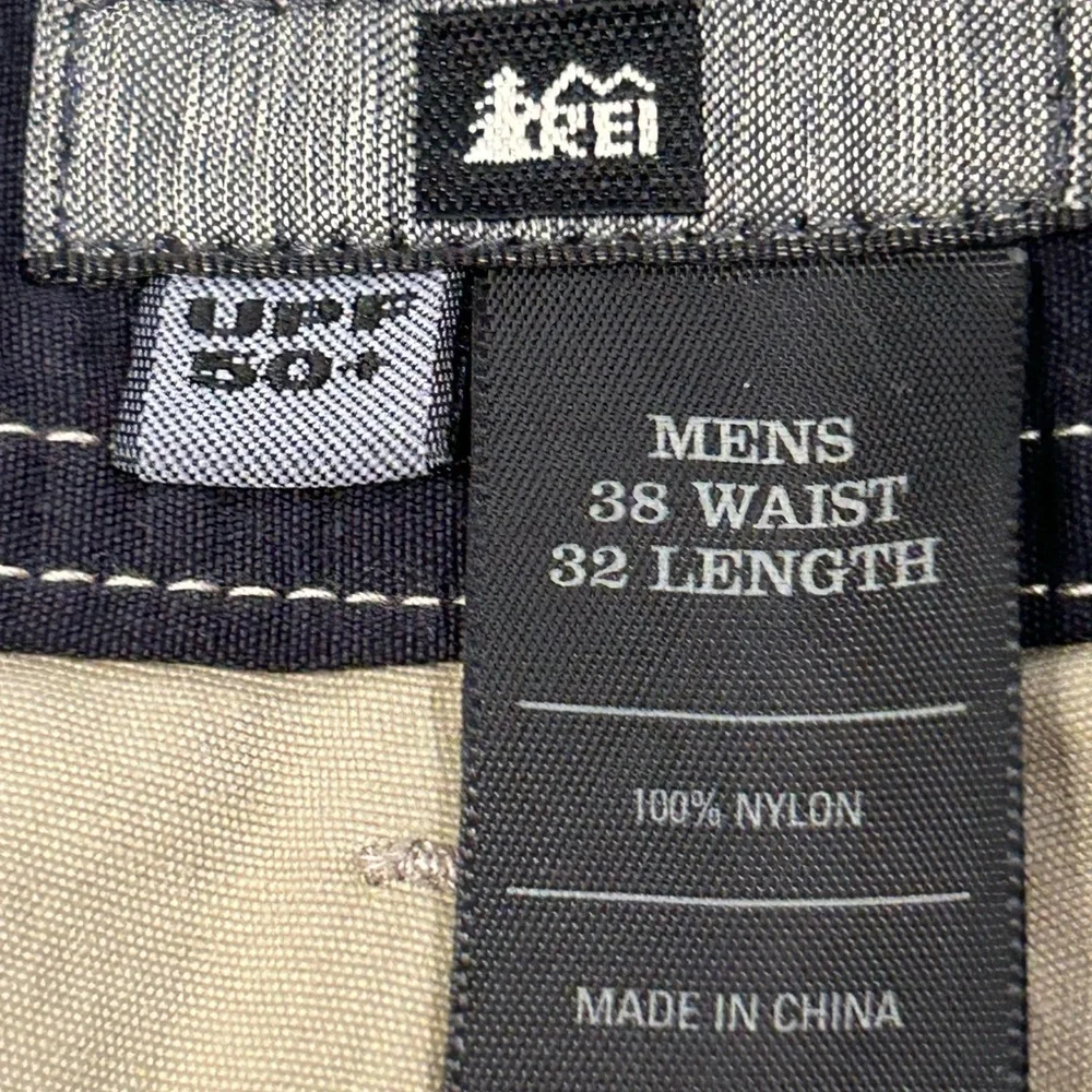REI‎ Men's Khaki Performance Chinos UPF50+ 38x32